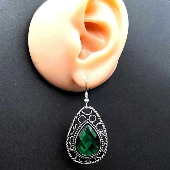 Silver & Emerald-Green Crystal Teardrop Earrings — Elegant Dangle Style - Picture 8 of 9